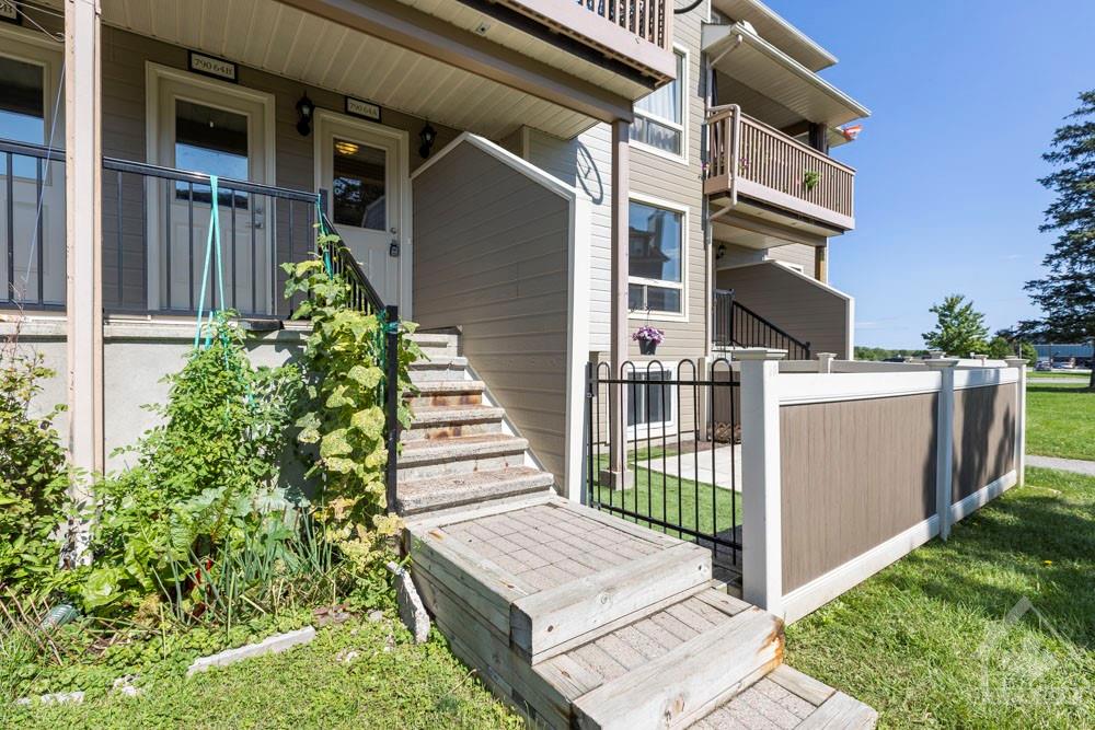 790 ST ANDRE Drive, #64A