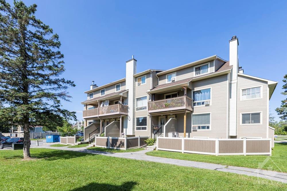 790 ST ANDRE Drive, #64A
