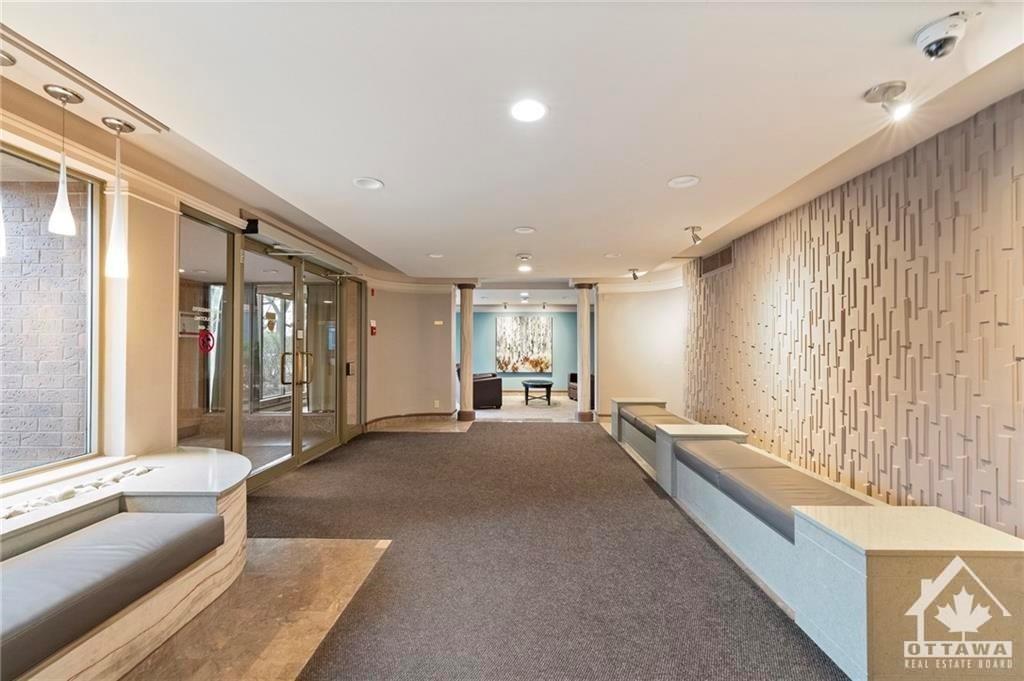 100 GRANT CARMAN Drive, #509