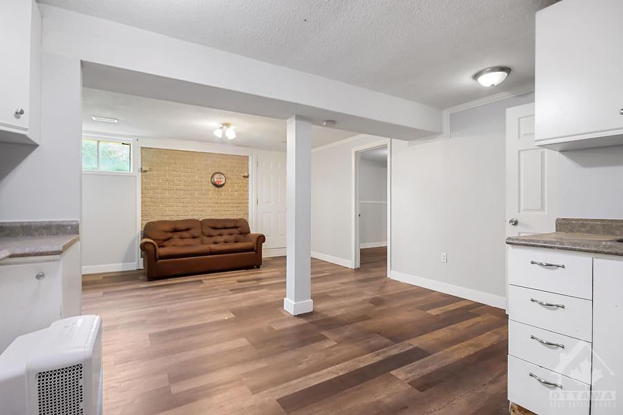 454 RIDEAU Road, #BASEMENT
