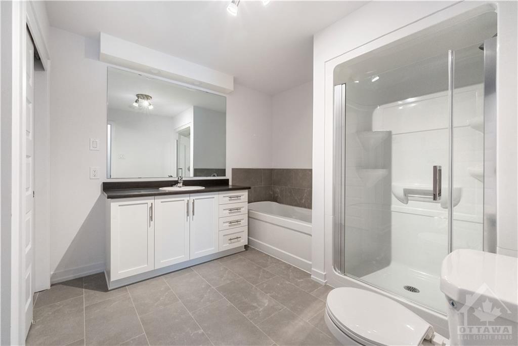 320 MONTEE OUTAOUAIS Street, #307