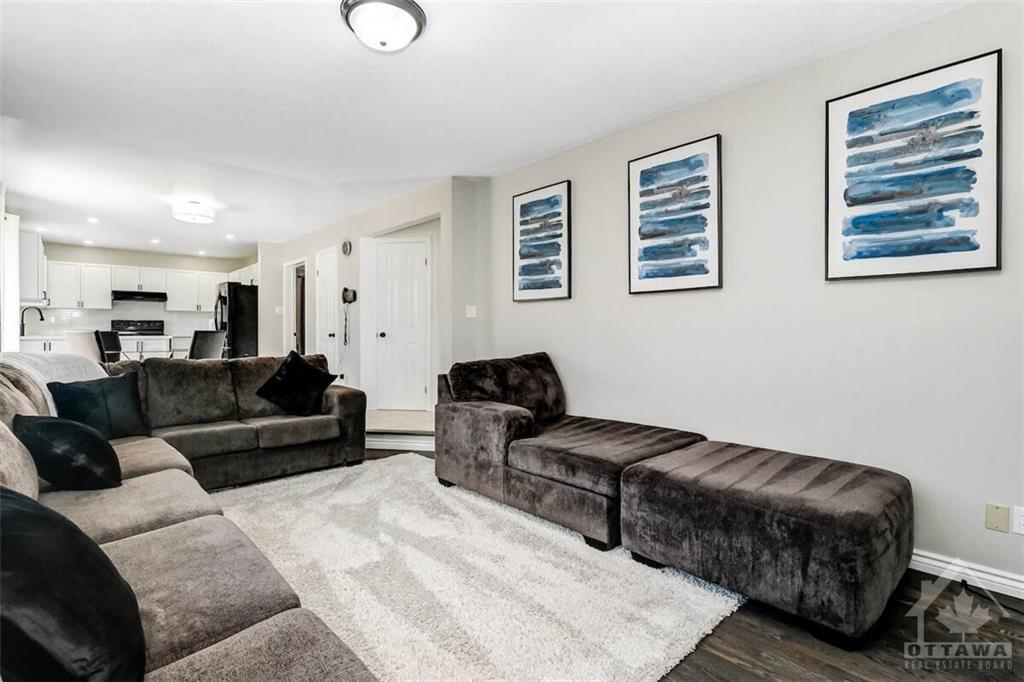 50 CLAUDET Crescent