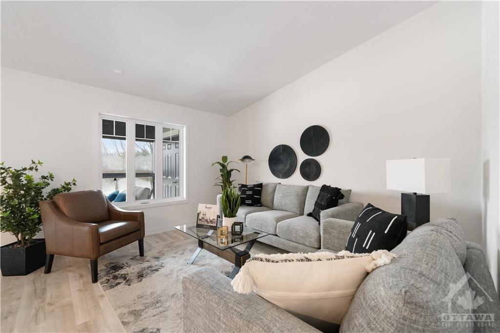 320 MONTEE OUTAOUAIS Street, #305