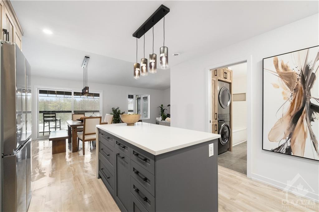 320 MONTEE OUTAOUAIS Street, #305