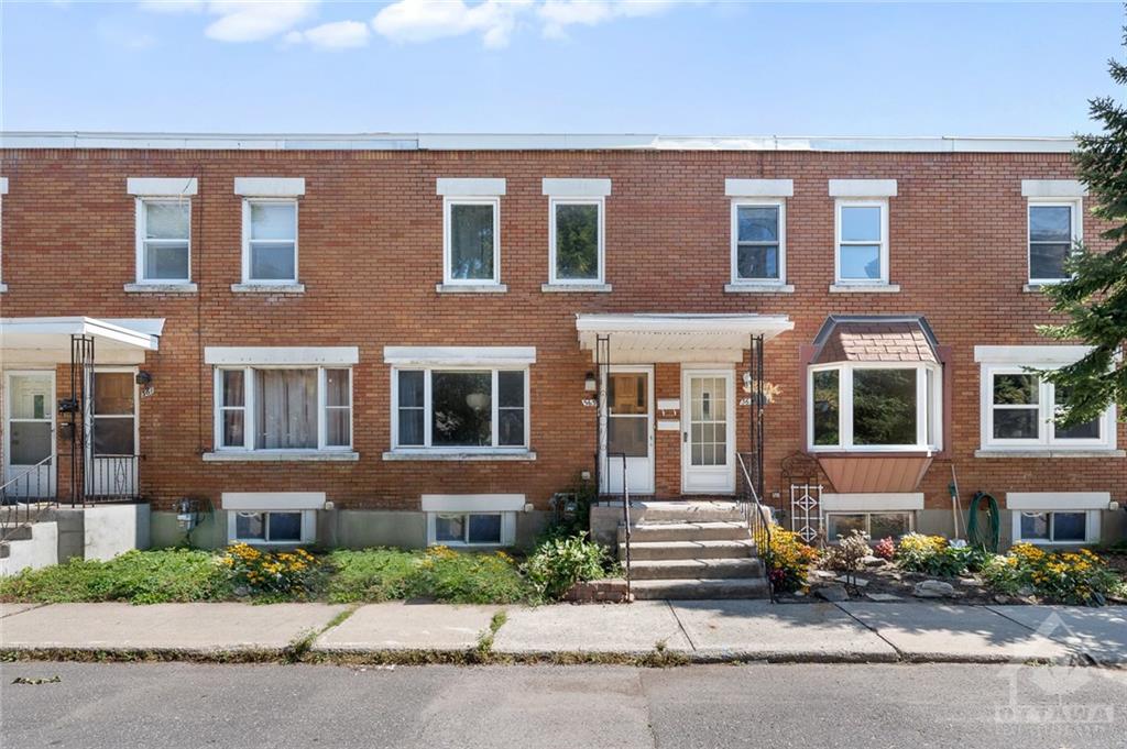 363 LAROUCHE Street