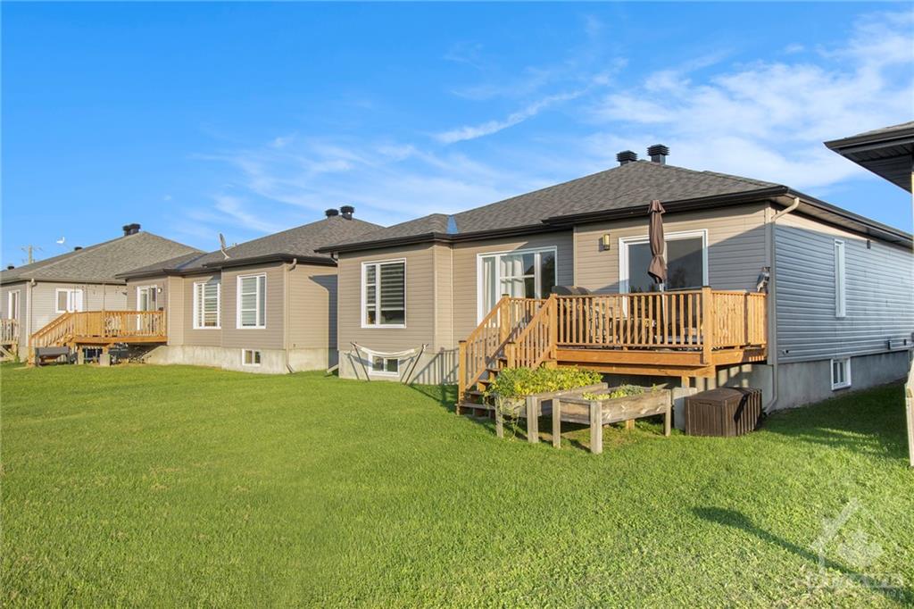 34 CLOVER Lane
