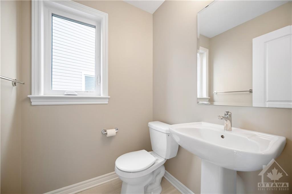 848 SNOWDROP Crescent