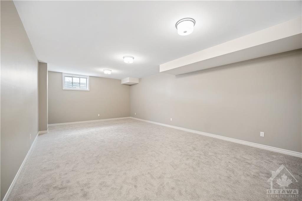 848 SNOWDROP Crescent