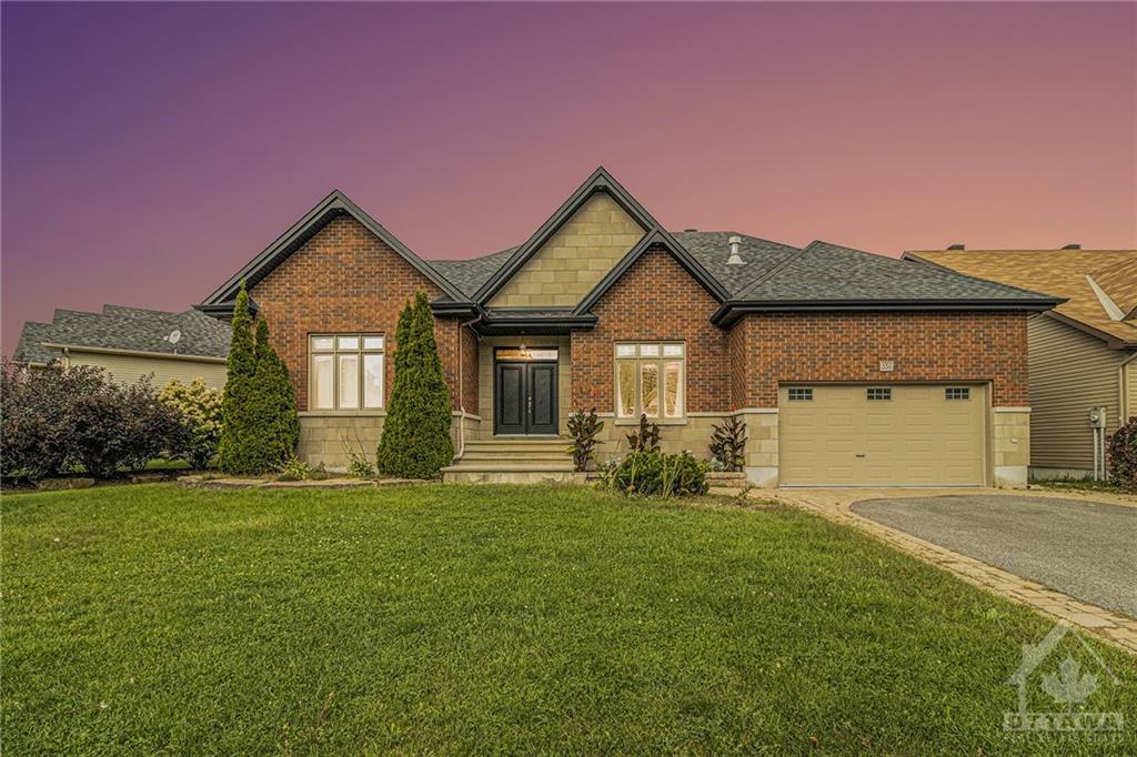 536 EMERALD Street