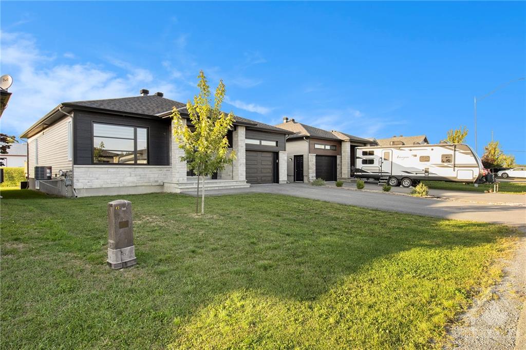 60 FORRESTER Way