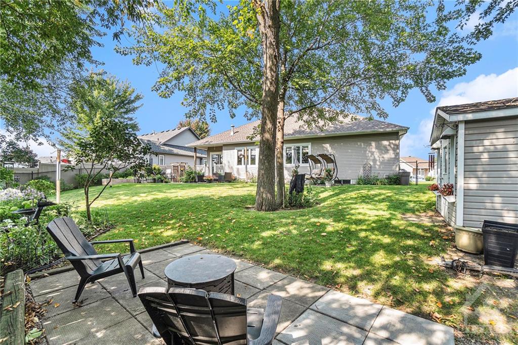 18 ROCHELLE Drive
