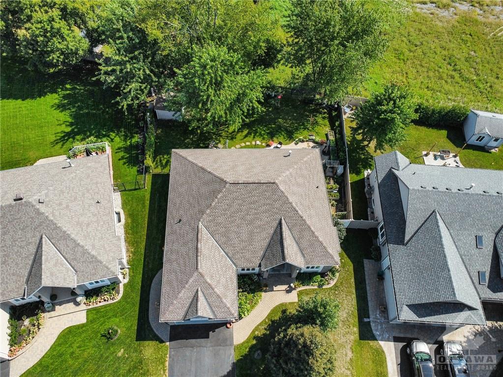 18 ROCHELLE Drive
