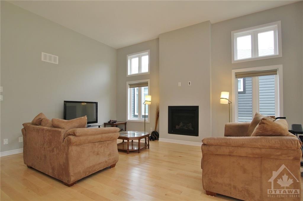318 SPREADWING Way