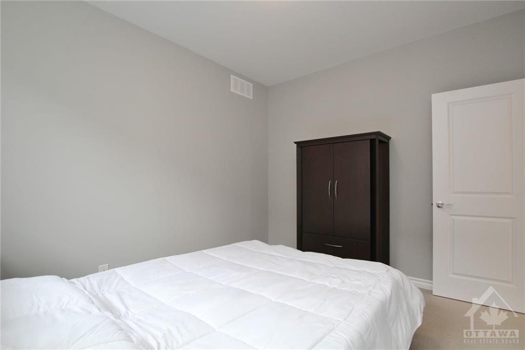 318 SPREADWING Way