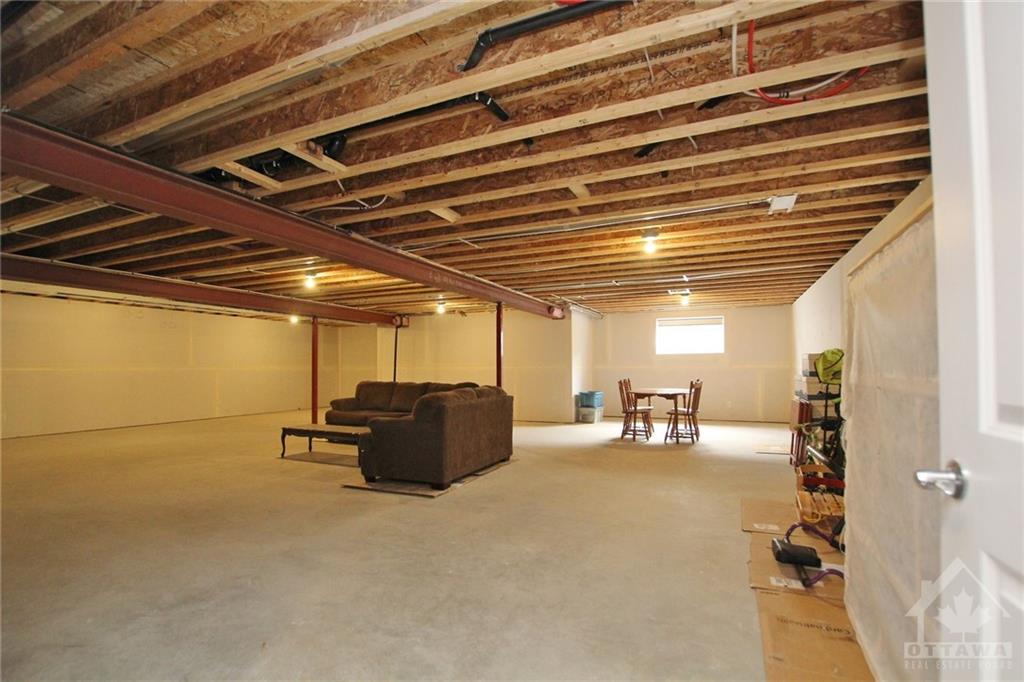 318 SPREADWING Way