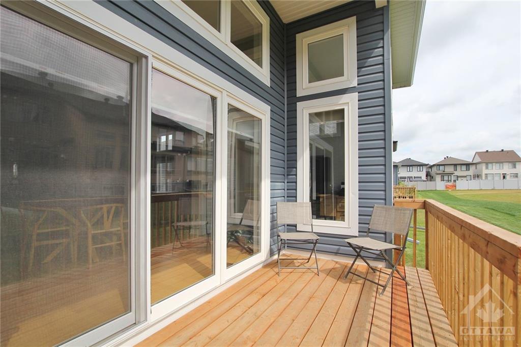 318 SPREADWING Way