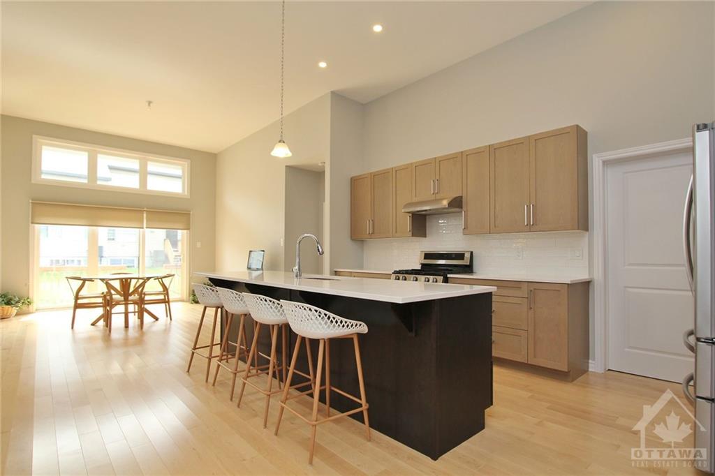 318 SPREADWING Way