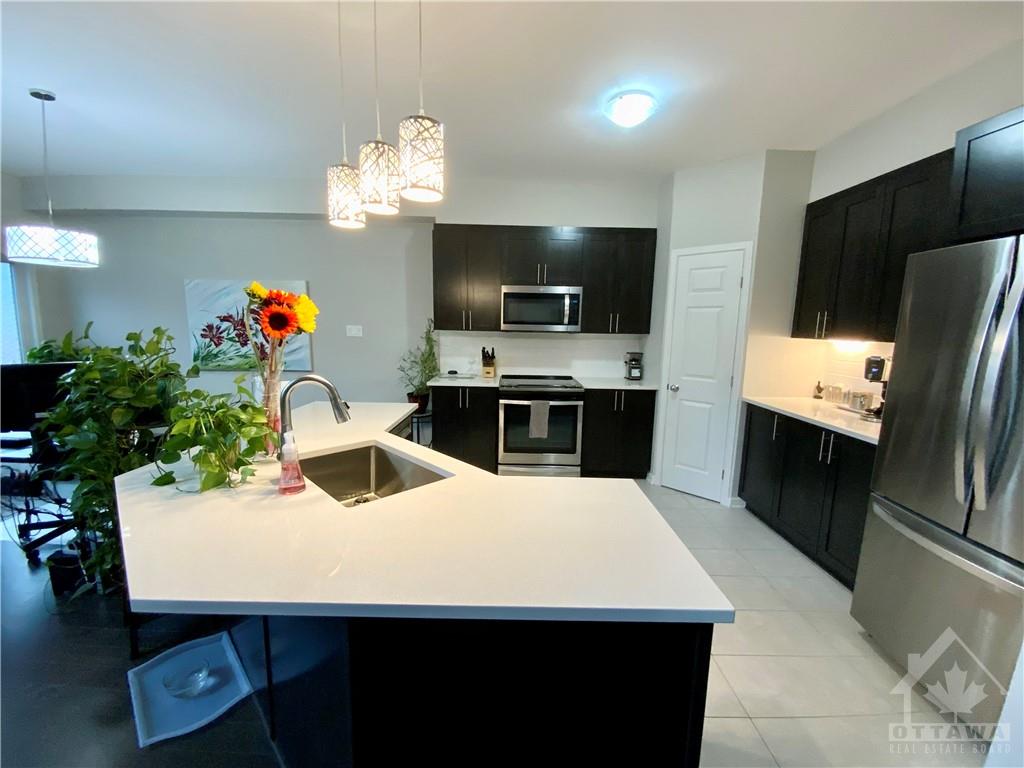 164 ONYX Crescent