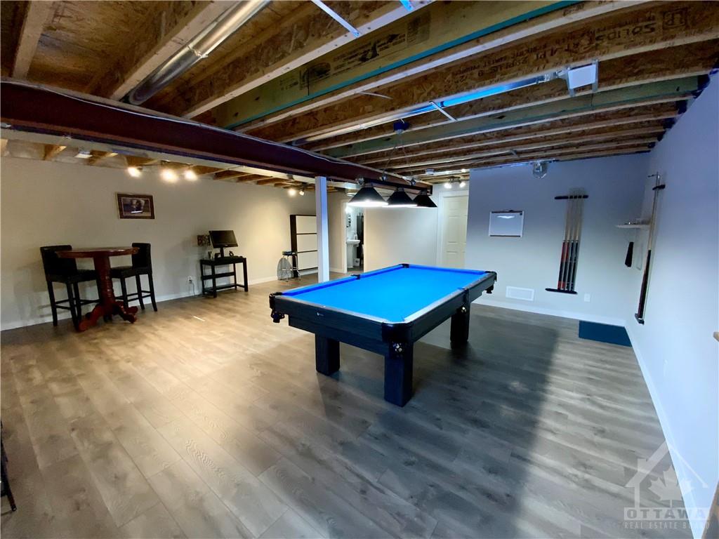 164 ONYX Crescent