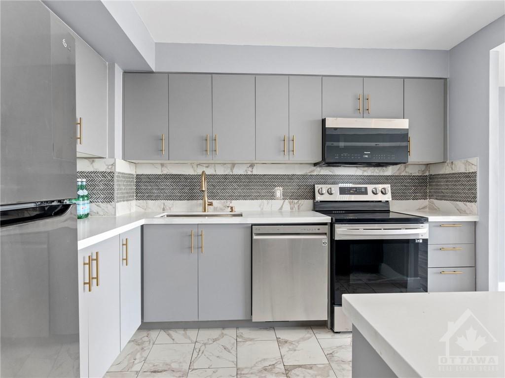 2760 CAROUSEL Crescent, #506