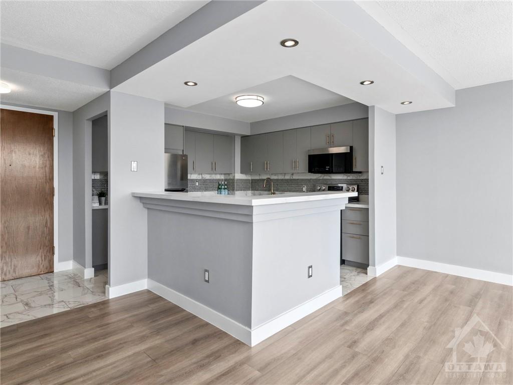 2760 CAROUSEL Crescent, #506