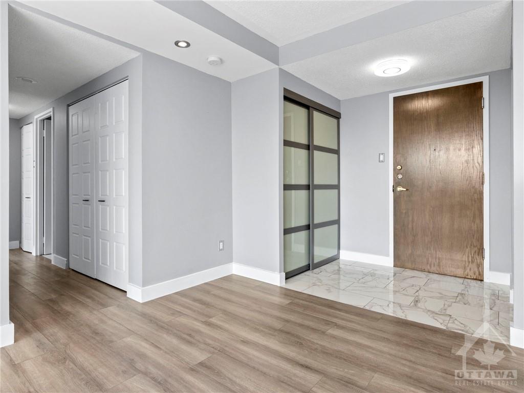 2760 CAROUSEL Crescent, #506