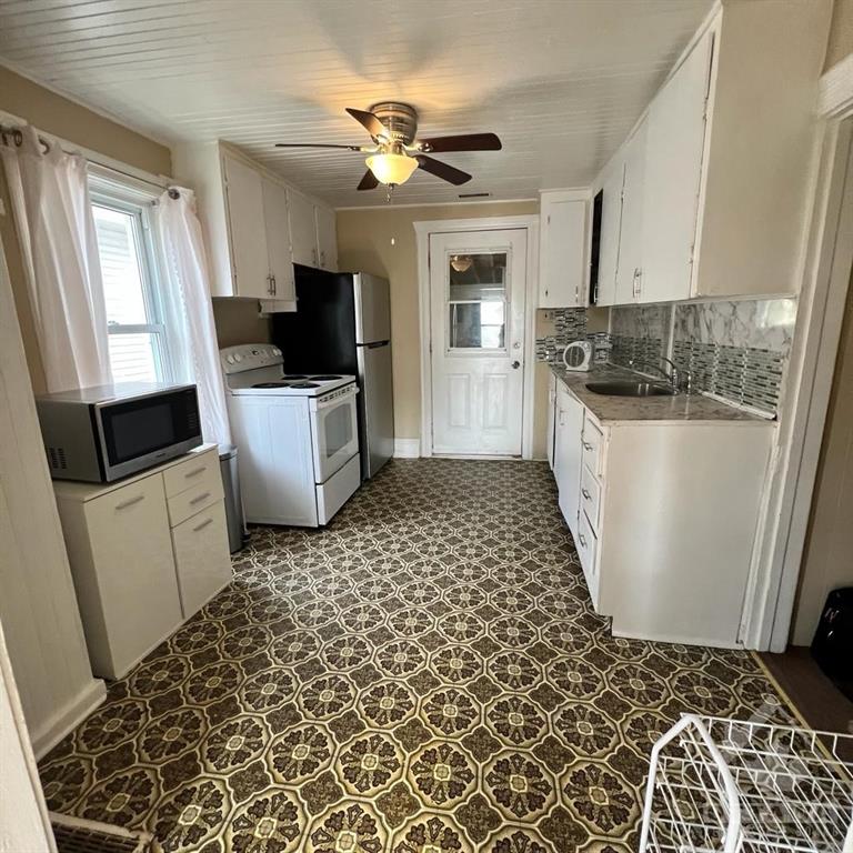 312 LOUISA Street, #B