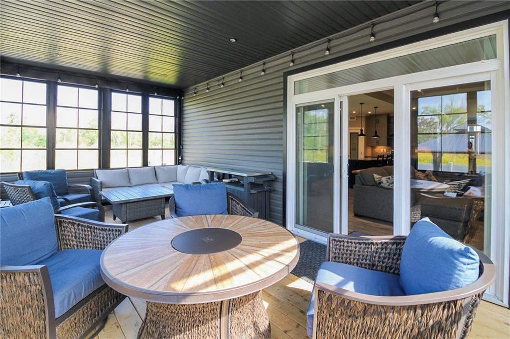 1164 MCCLURE Crescent