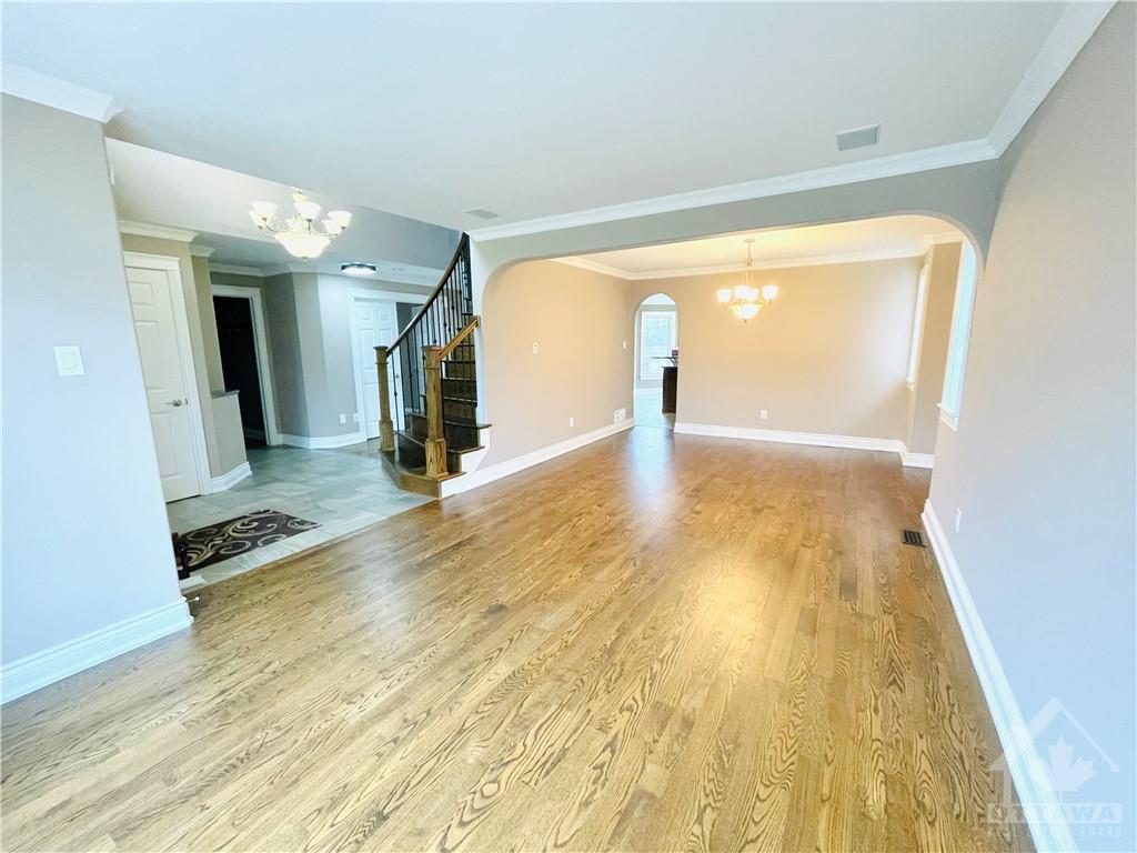 3848 MARBLE CANYON Crescent