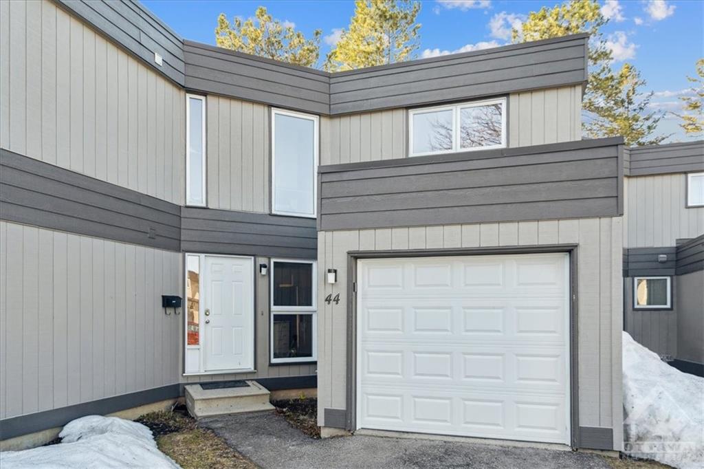 44 COMPATA Way