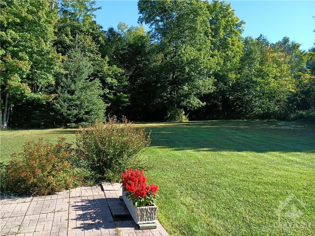 1025 COUNTY RD 44 Road