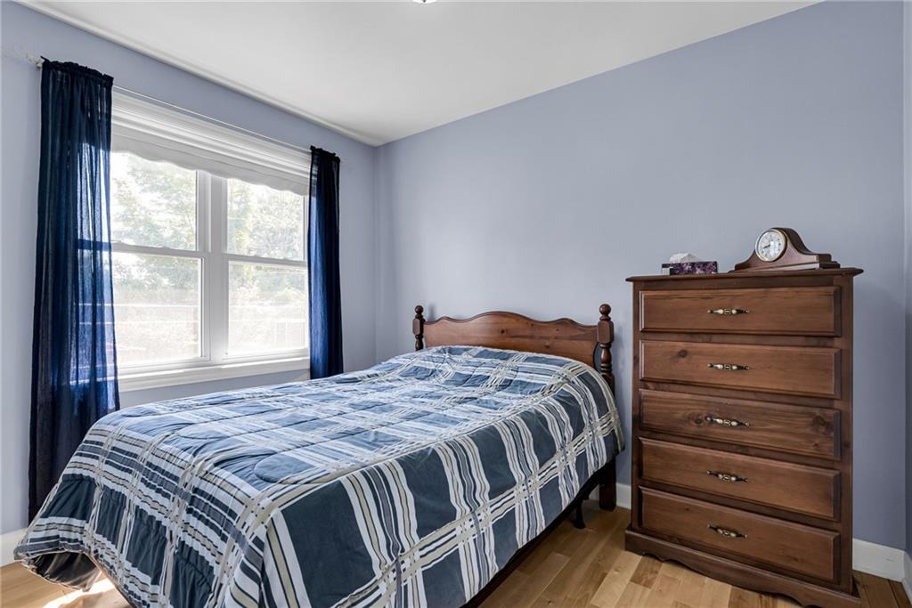 38 BETHUNE Avenue