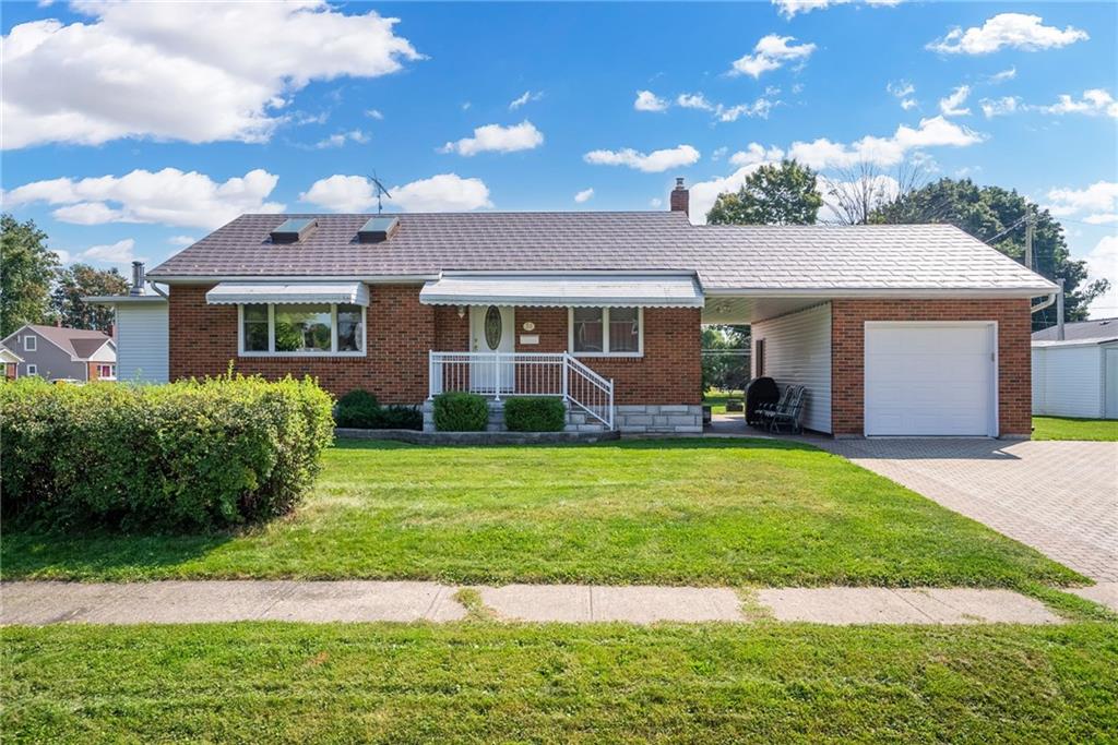 38 BETHUNE Avenue