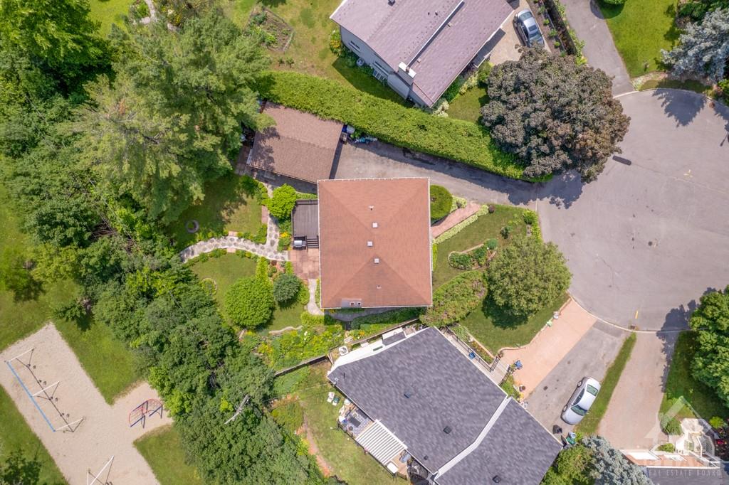 963 KINCAID Court