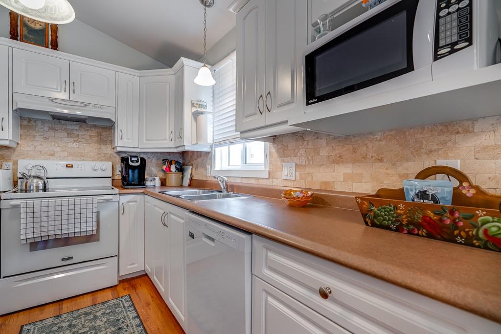 1542 JOSEPH Court