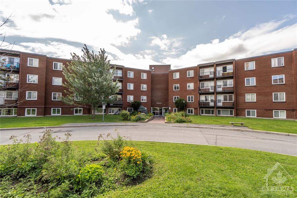 2044 ARROWSMITH Drive, #101A