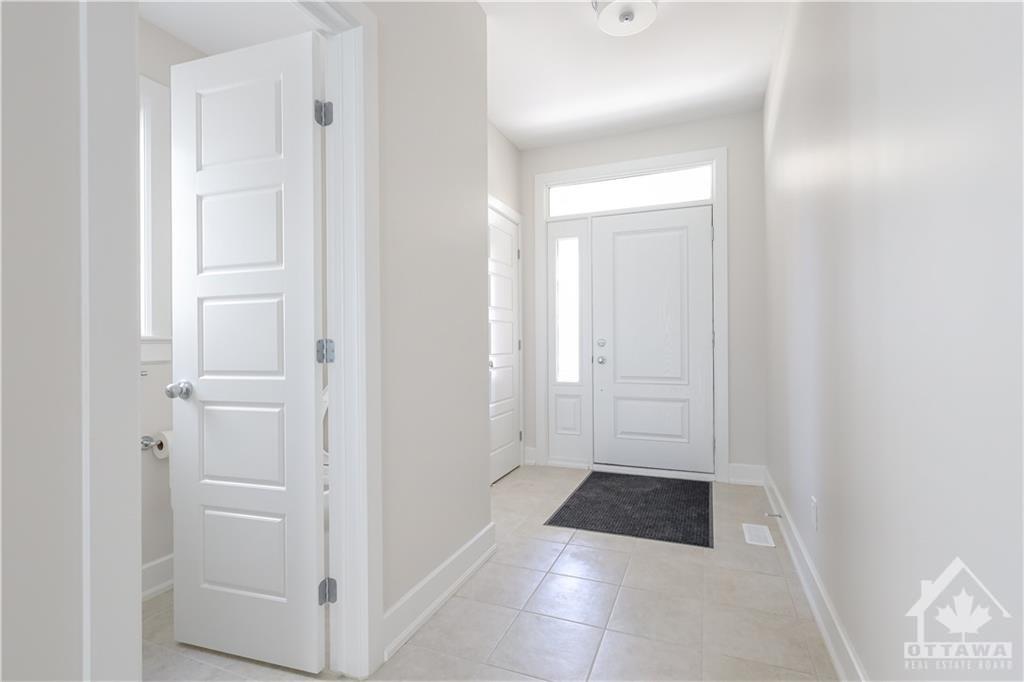 632 MOONFLOWER Crescent