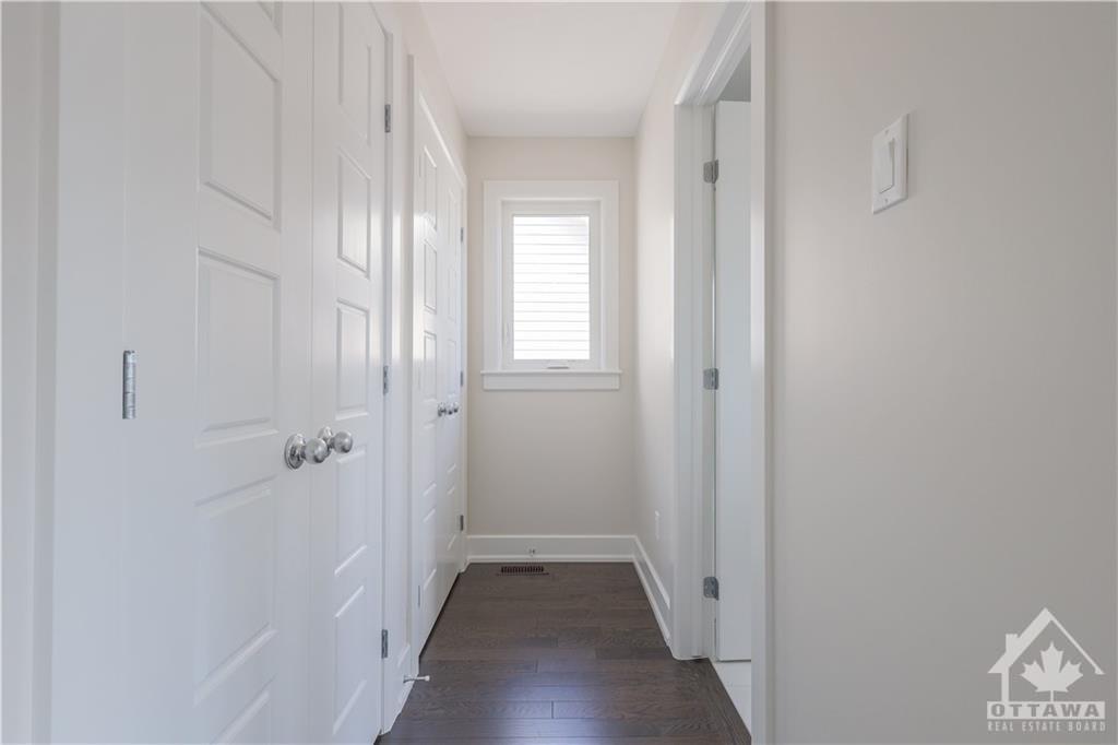 632 MOONFLOWER Crescent