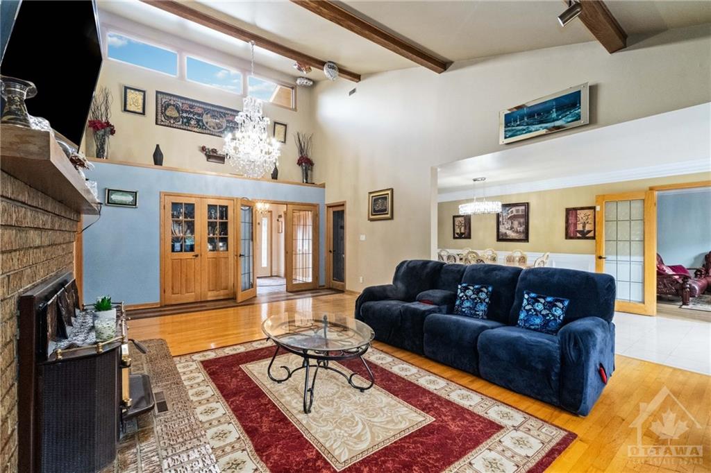 888 KENYON Crescent