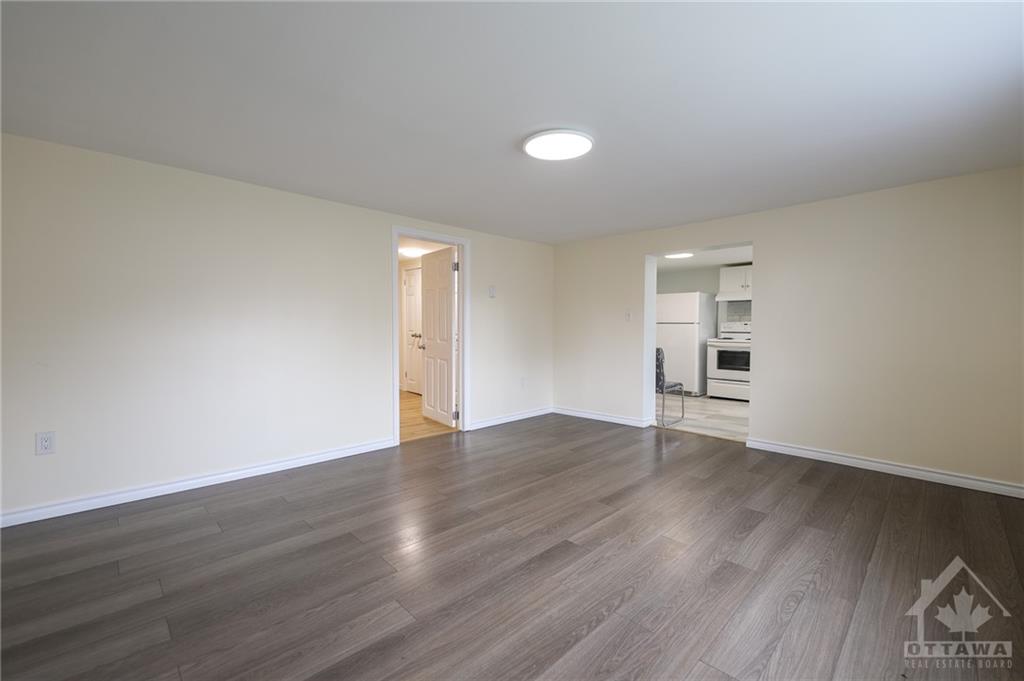 201 GEORGE Street E