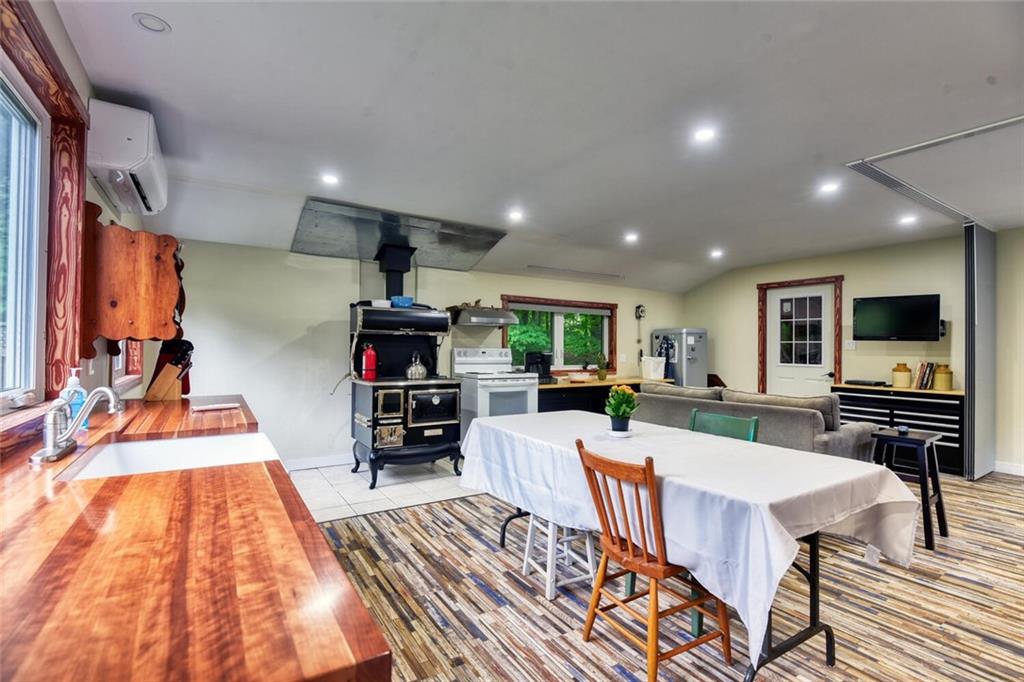 345 OLD RIVER Road