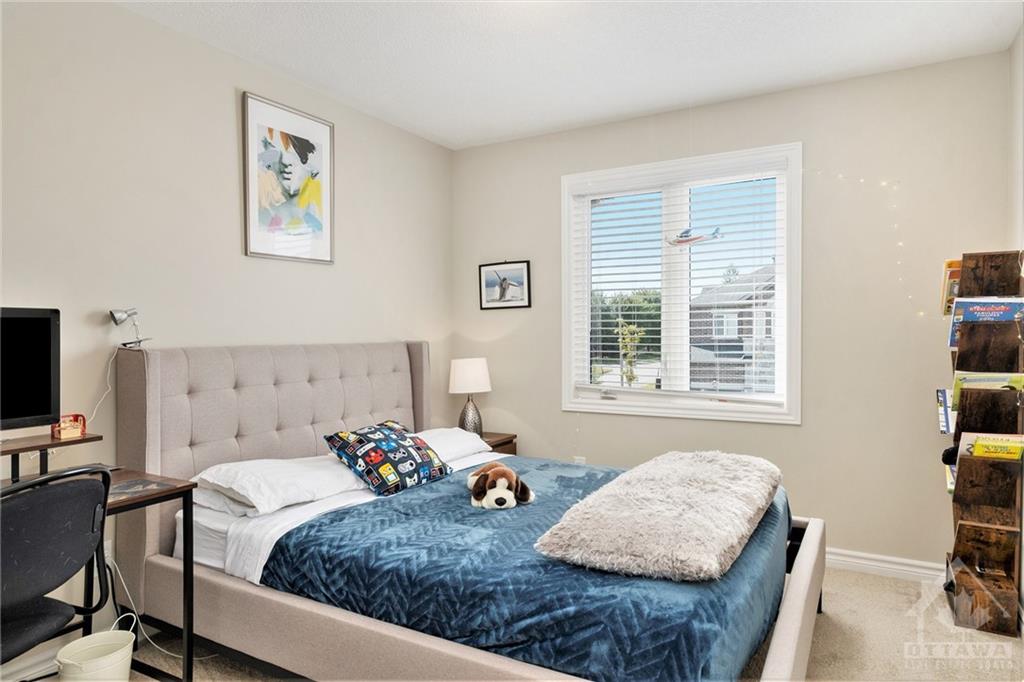 203 SITTELLE Private