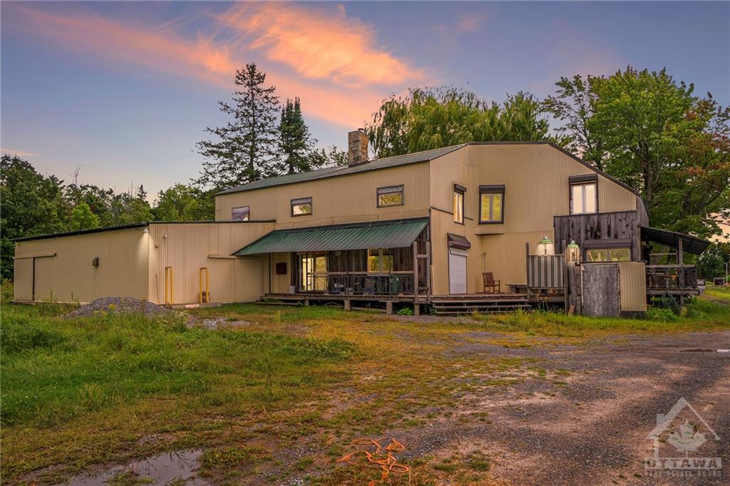 1621 ROGER STEVENS Drive