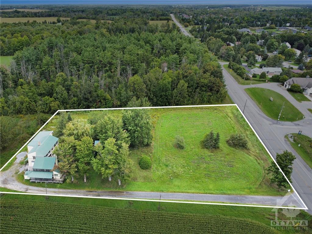 1621 ROGER STEVENS Drive