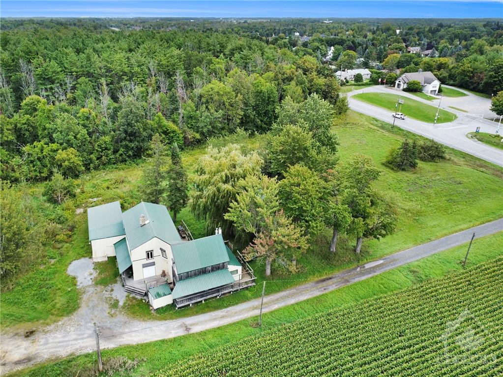 1621 ROGER STEVENS Drive