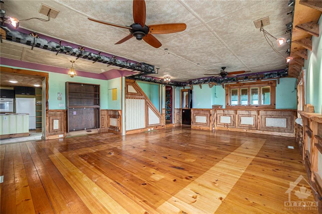 1621 ROGER STEVENS Drive
