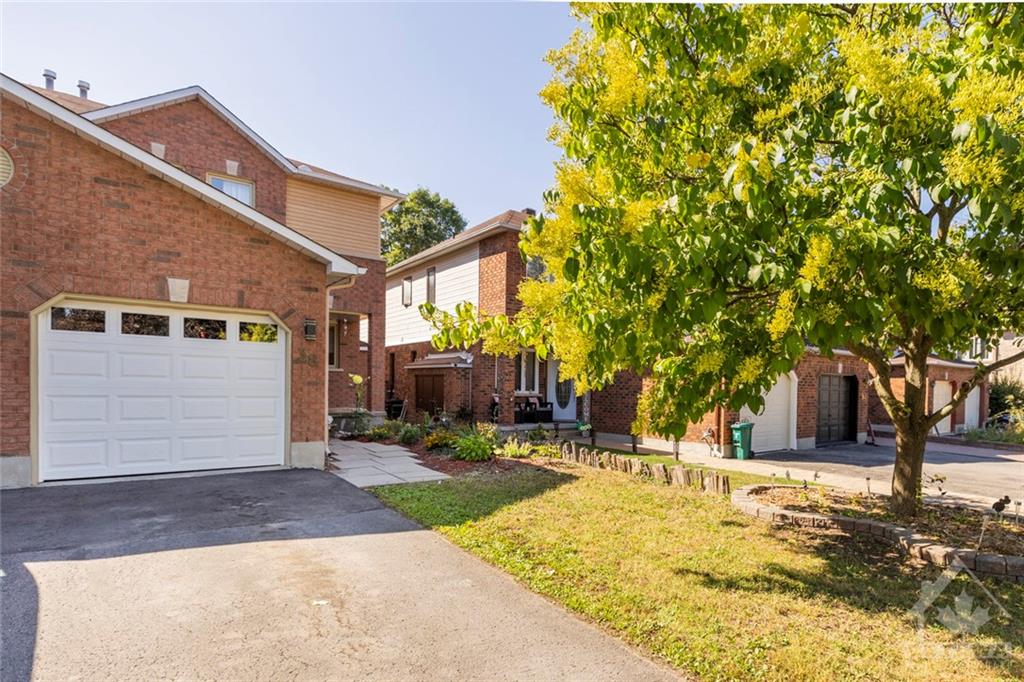 38 WINNEGREEN Court