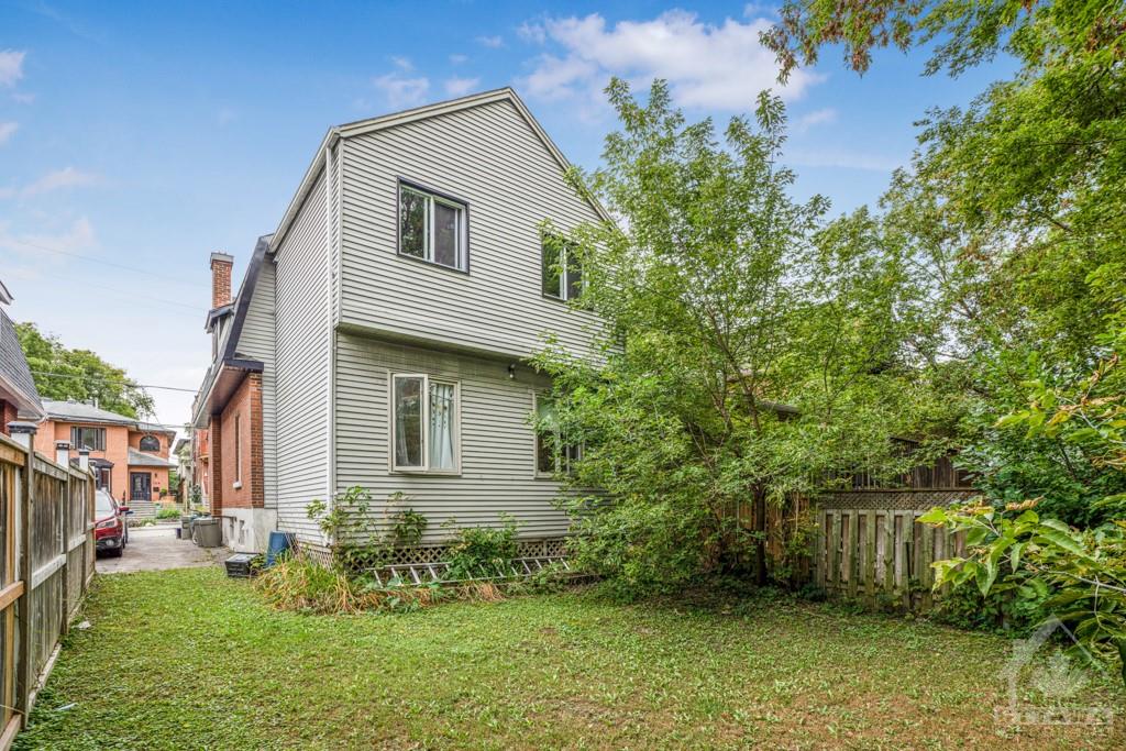 125 HOPEWELL Avenue