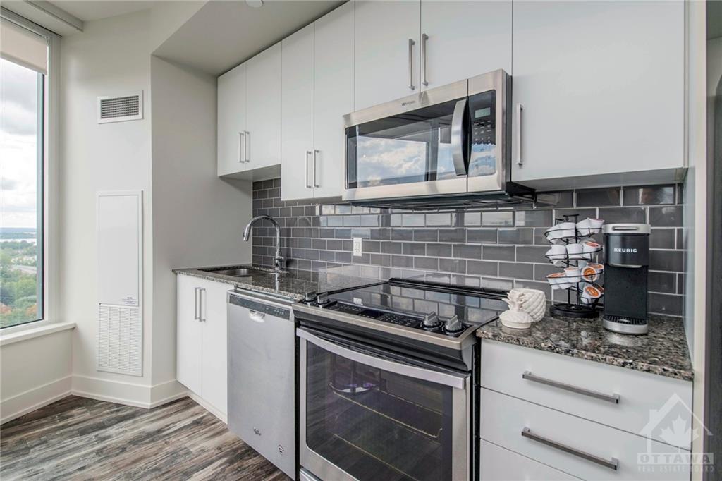 485 RICHMOND Road, #1809