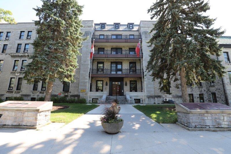 47 SYDENHAM Street, #4